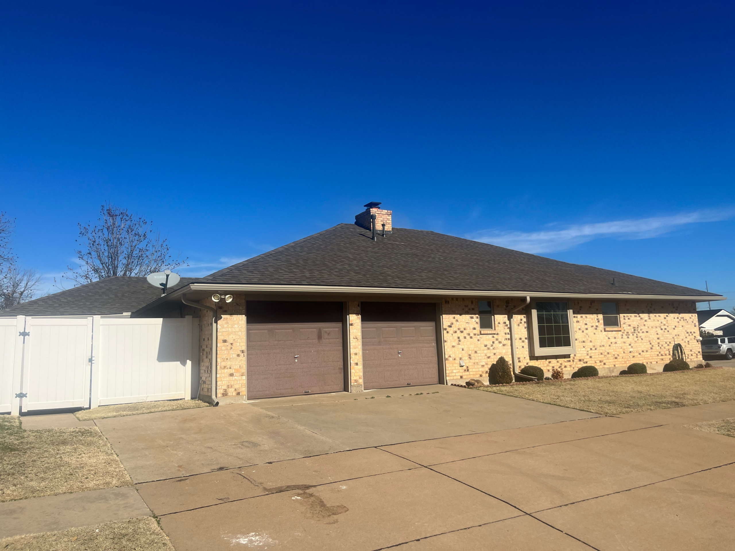 New shingle roof installation completed by Oklahoma Roofing Experts